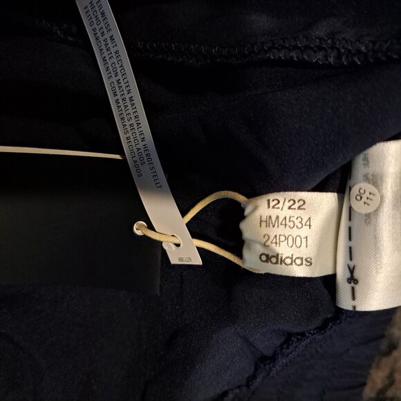 Adidas 3-Stripes Pacer Woven Shorts Navy Blue AeroReady NWT Womens Size 2XL New - Picture 10 of 13